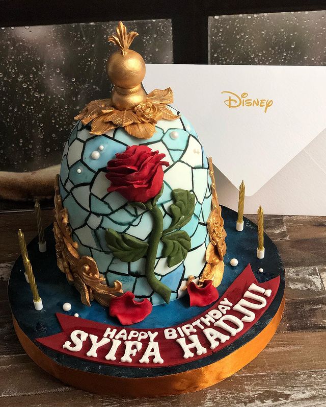 Pastel de boda Disney por Natasha Ali